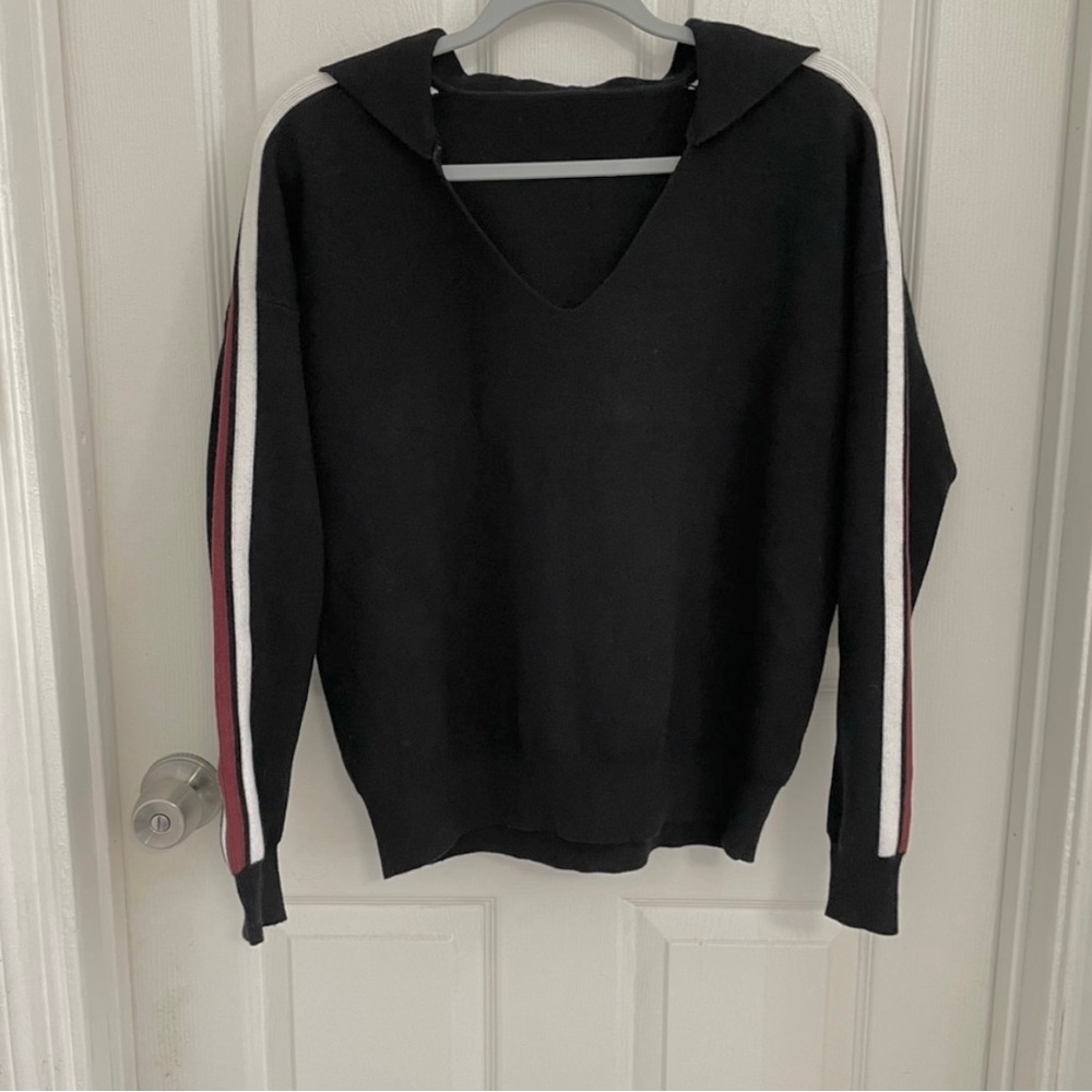 V neck knit hoodie